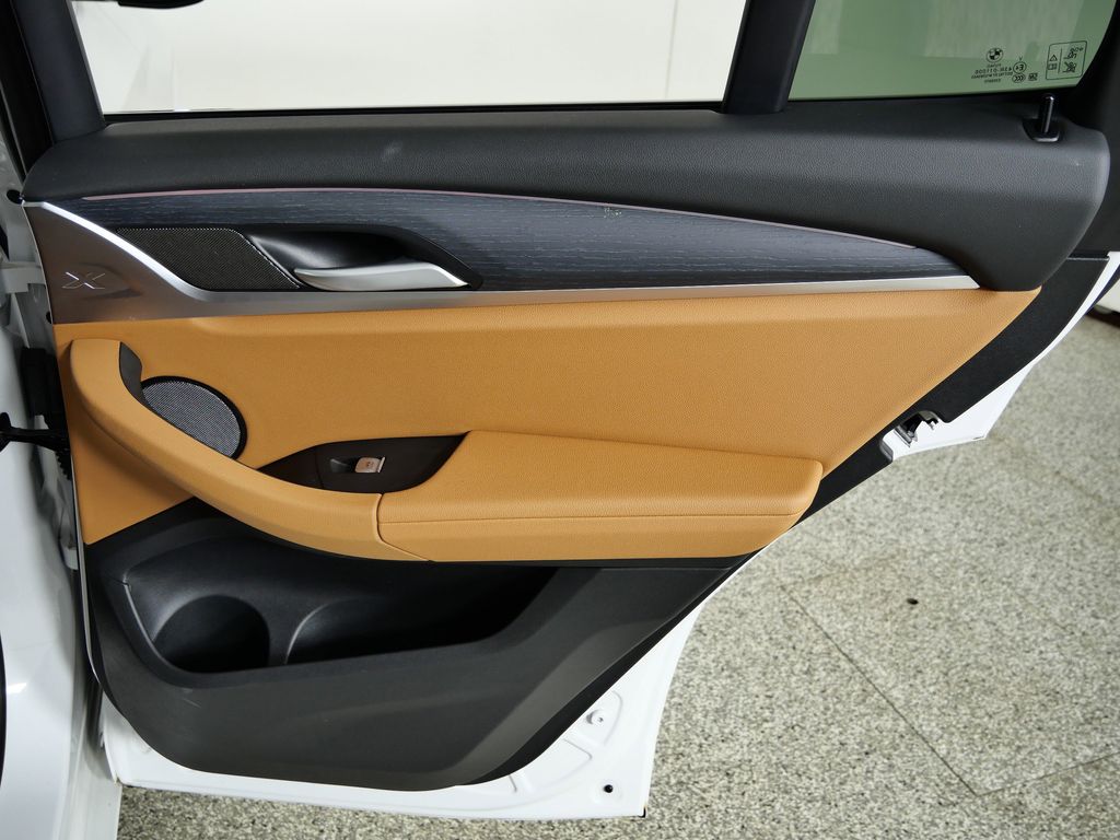 Thumbnail: 2024 BMW X3 - 29