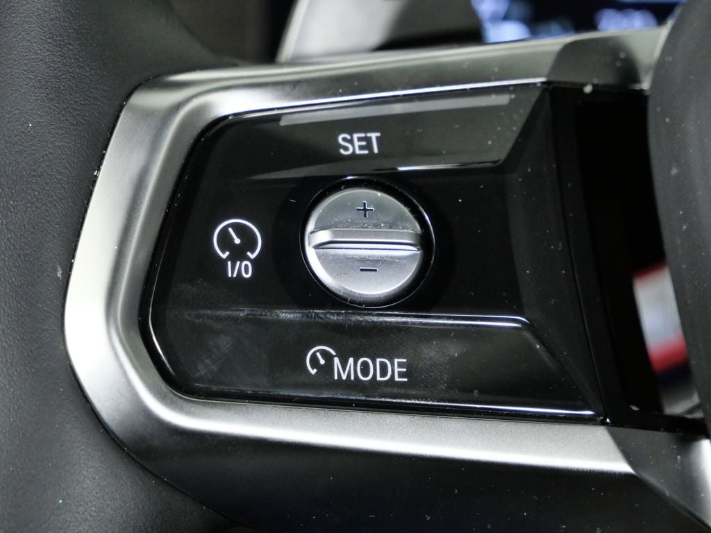 Thumbnail: 2025 BMW 7 Series - 41