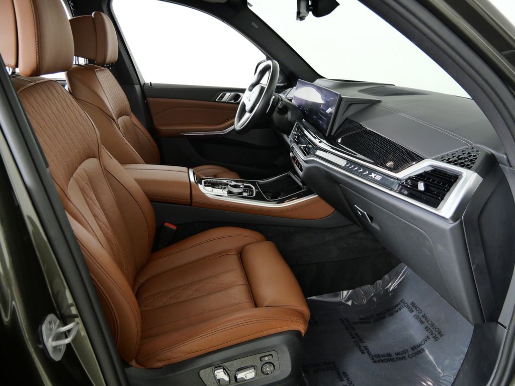 Thumbnail: 2025 BMW X5 - 24