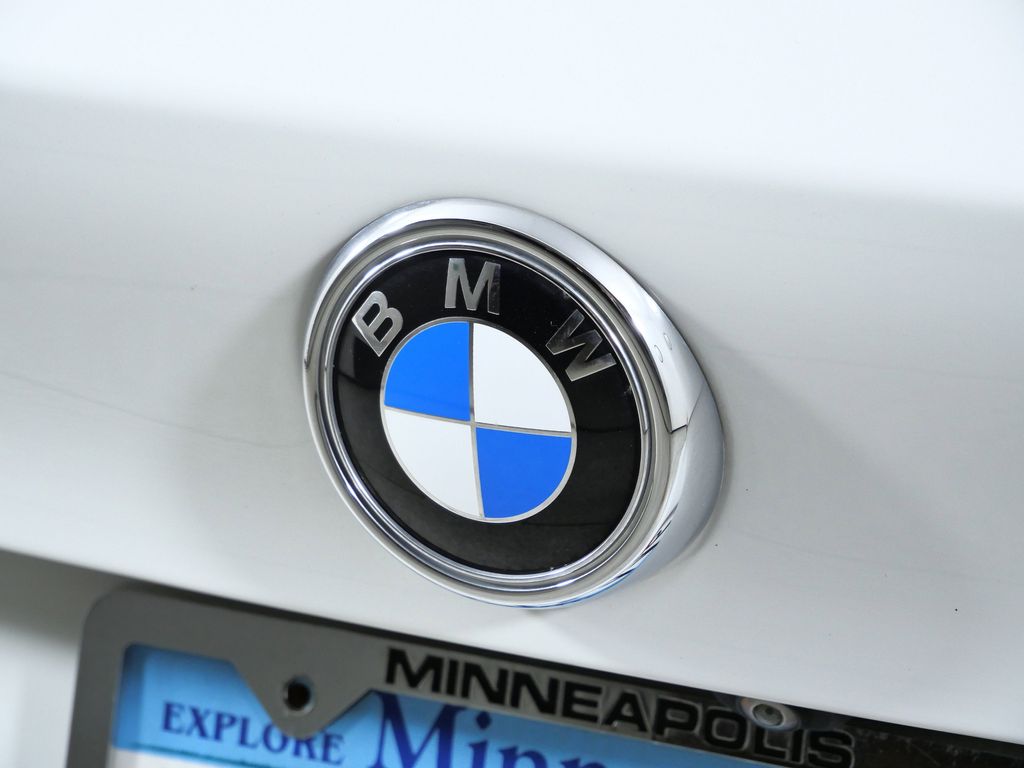 Thumbnail: 2017 BMW X4 - 12