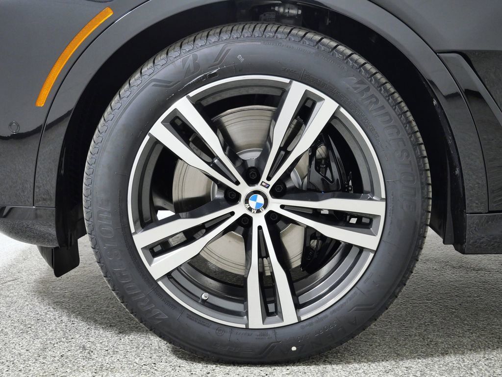 Thumbnail: 2026 BMW X7 - 19