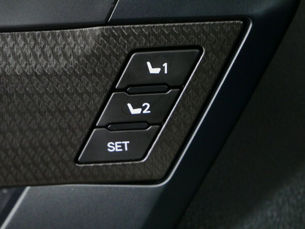Thumbnail: 2024 Toyota Sequoia - 34