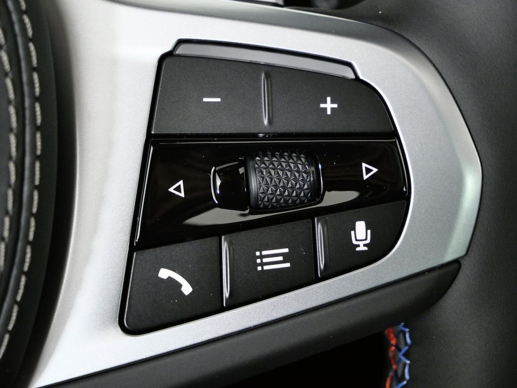 Thumbnail: 2026 BMW X5 - 42