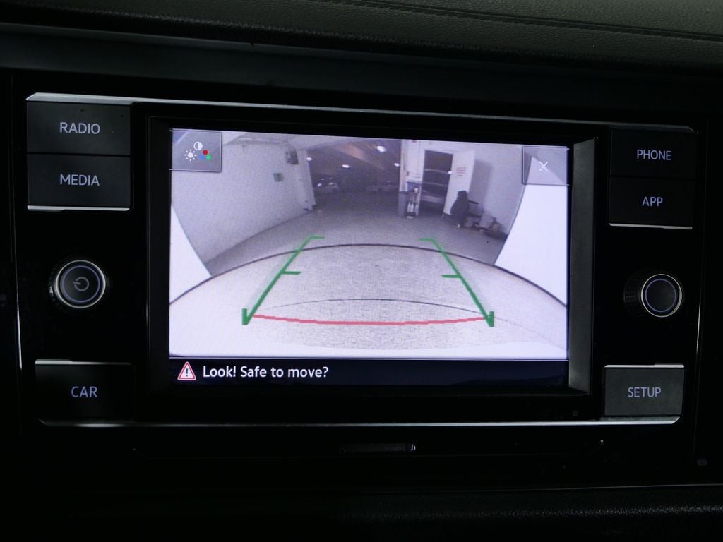 Thumbnail: 2019 Volkswagen Jetta - 50