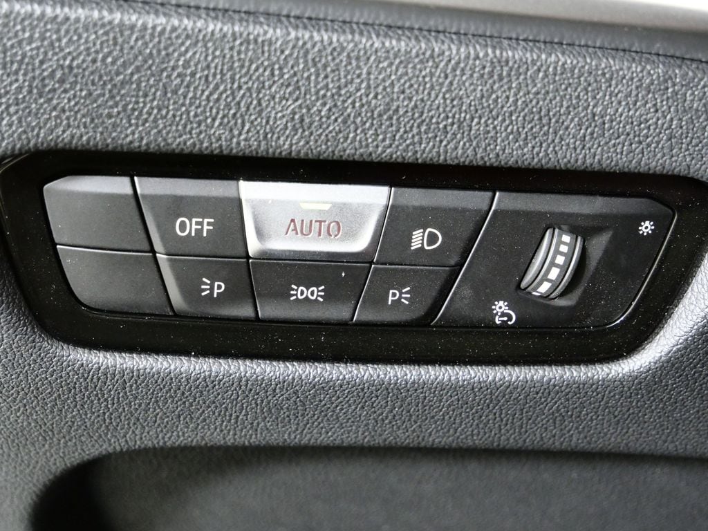 Thumbnail: 2026 BMW 3 Series - 38