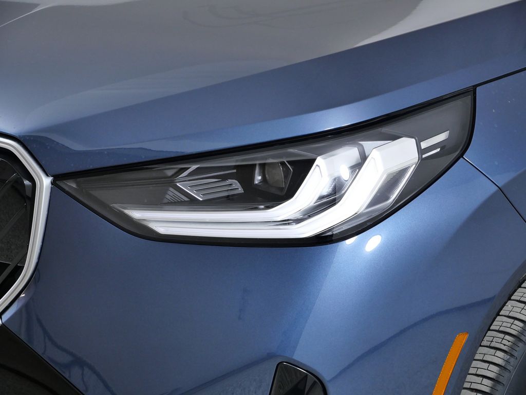 Thumbnail: 2026 BMW X3 - 3