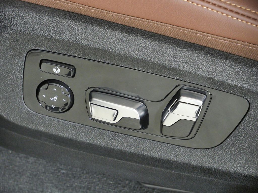 Thumbnail: 2026 BMW X5 - 39