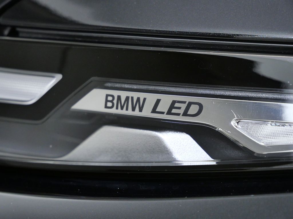 Thumbnail: 2025 BMW X7 - 5