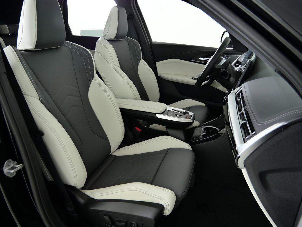 Thumbnail: 2026 BMW X1 - 21