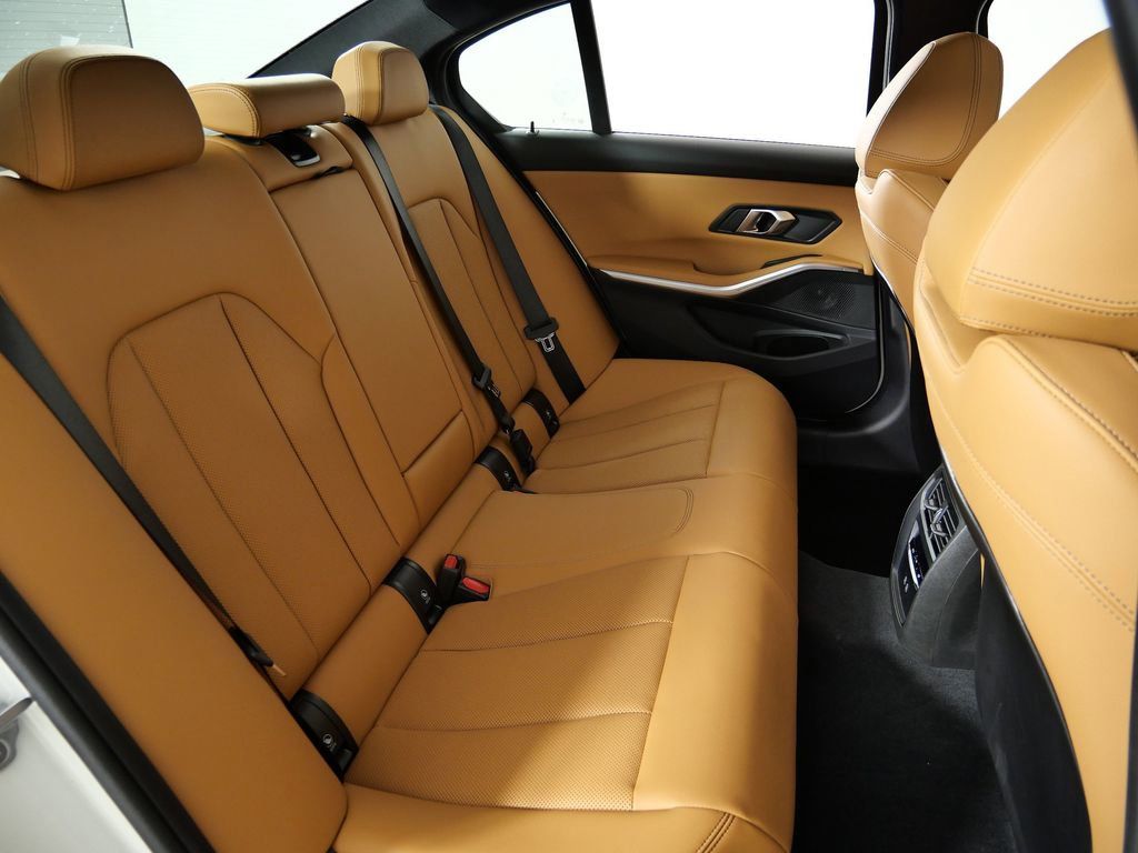 Thumbnail: 2026 BMW 3 Series - 28