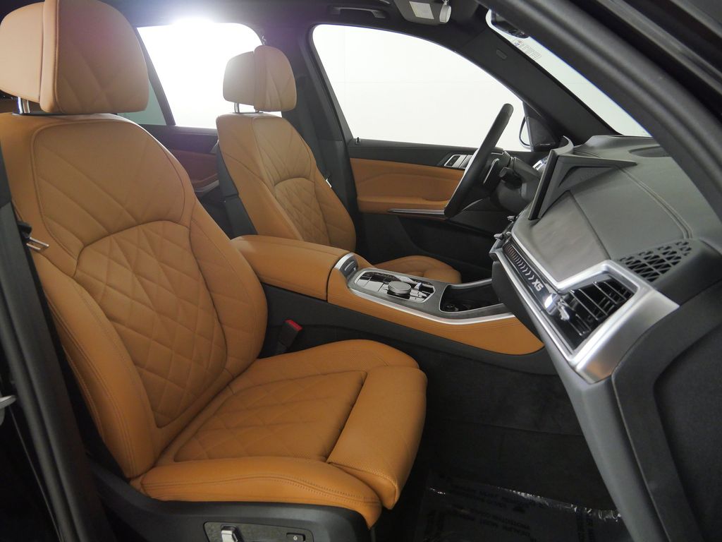 Thumbnail: 2024 BMW X5 - 25