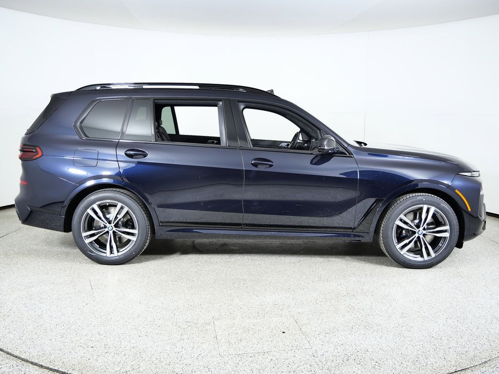 Thumbnail: 2026 BMW X7 - 8