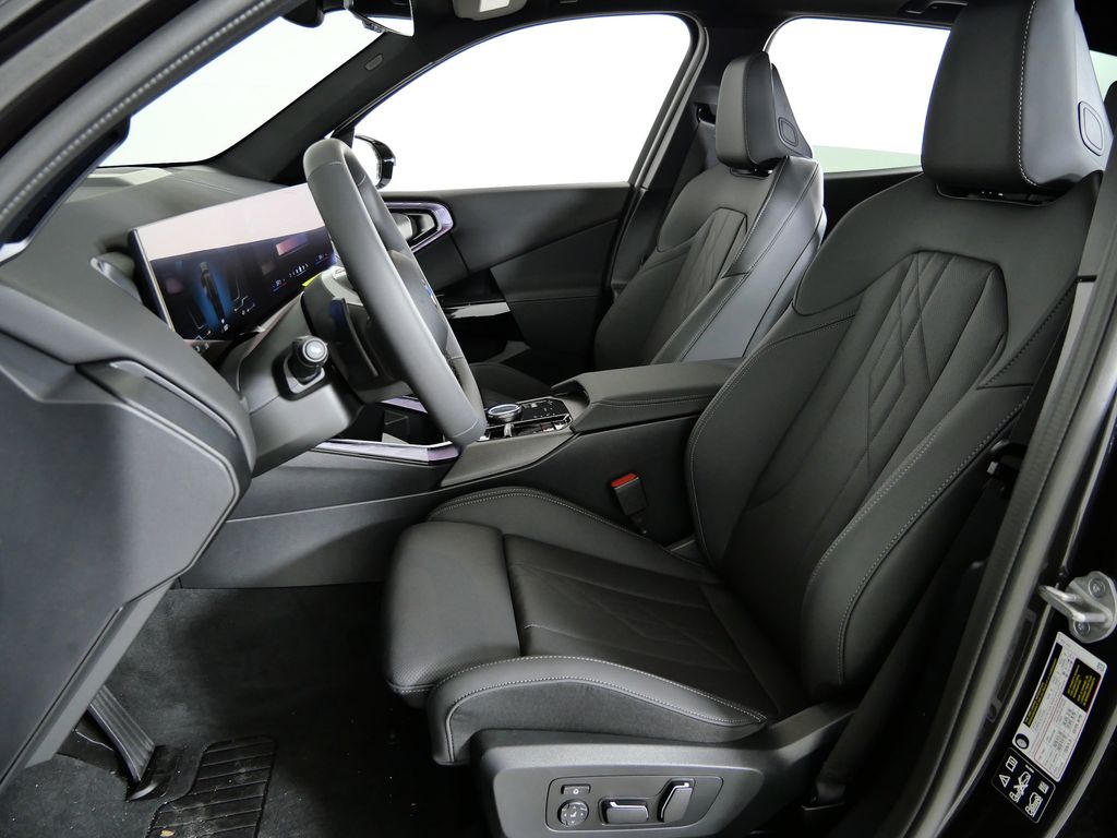 Thumbnail: 2026 BMW X3 - 33