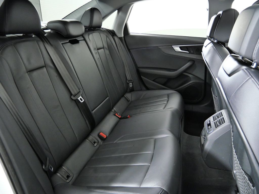 Thumbnail: 2018 Audi A4 - 27