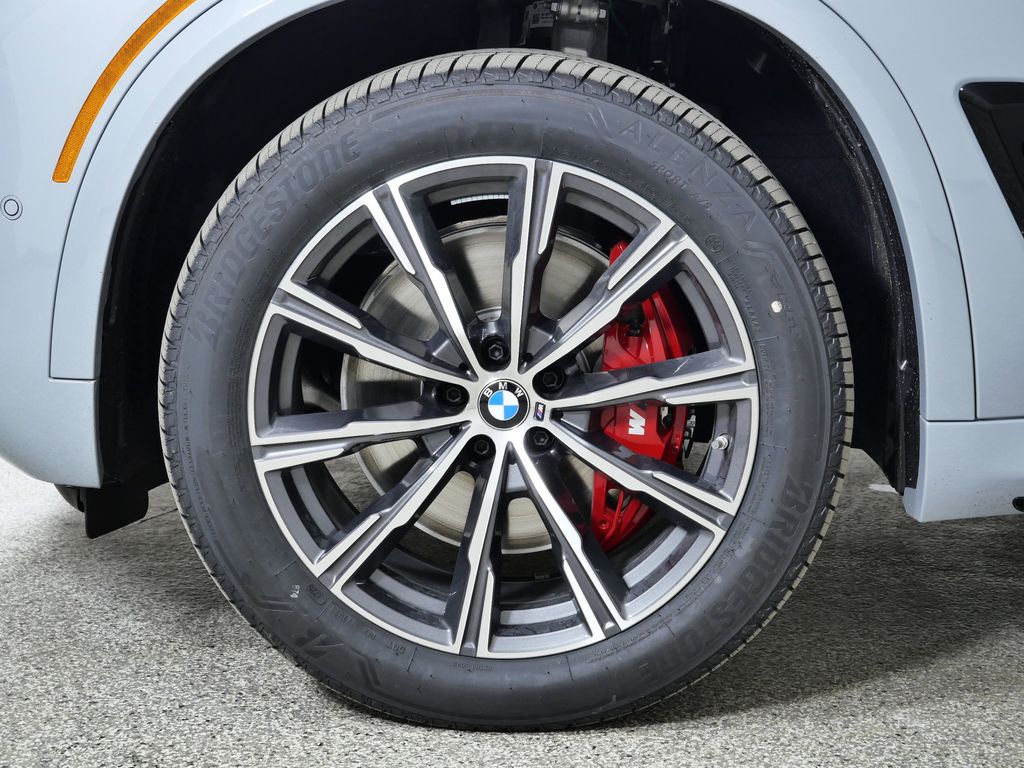 Thumbnail: 2026 BMW X5 - 17