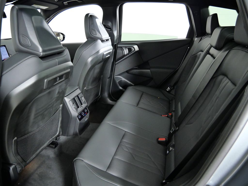 Thumbnail: 2026 BMW X3 - 30