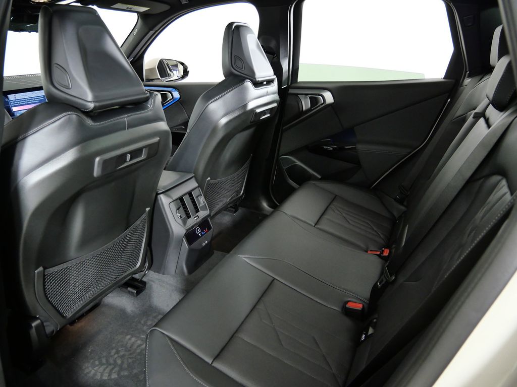 Thumbnail: 2026 BMW X3 - 31