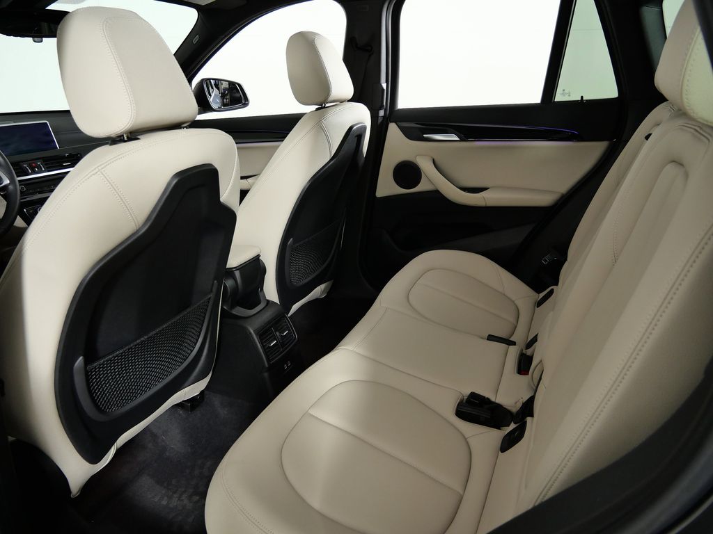 Thumbnail: 2022 BMW X1 - 31