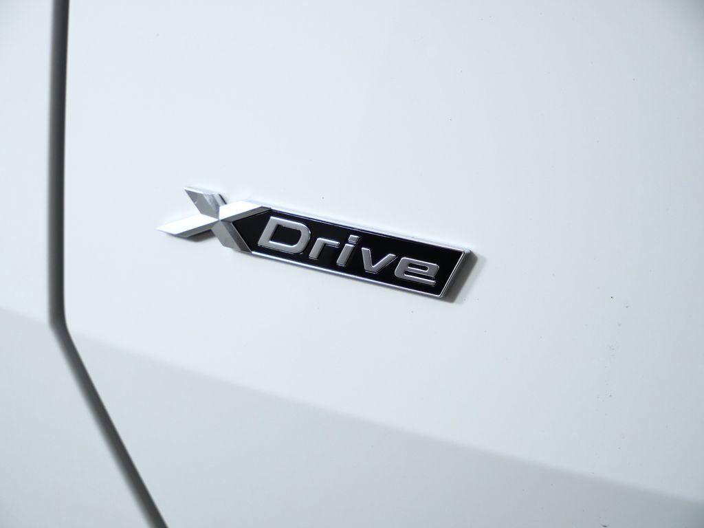 Thumbnail: 2026 BMW X3 - 15