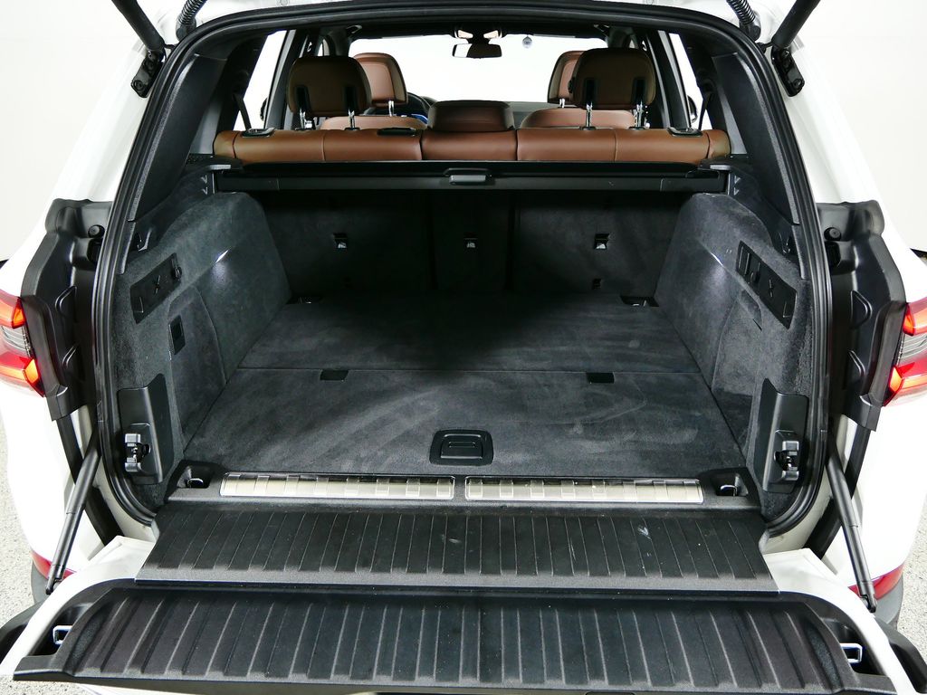 Thumbnail: 2023 BMW X5 - 30