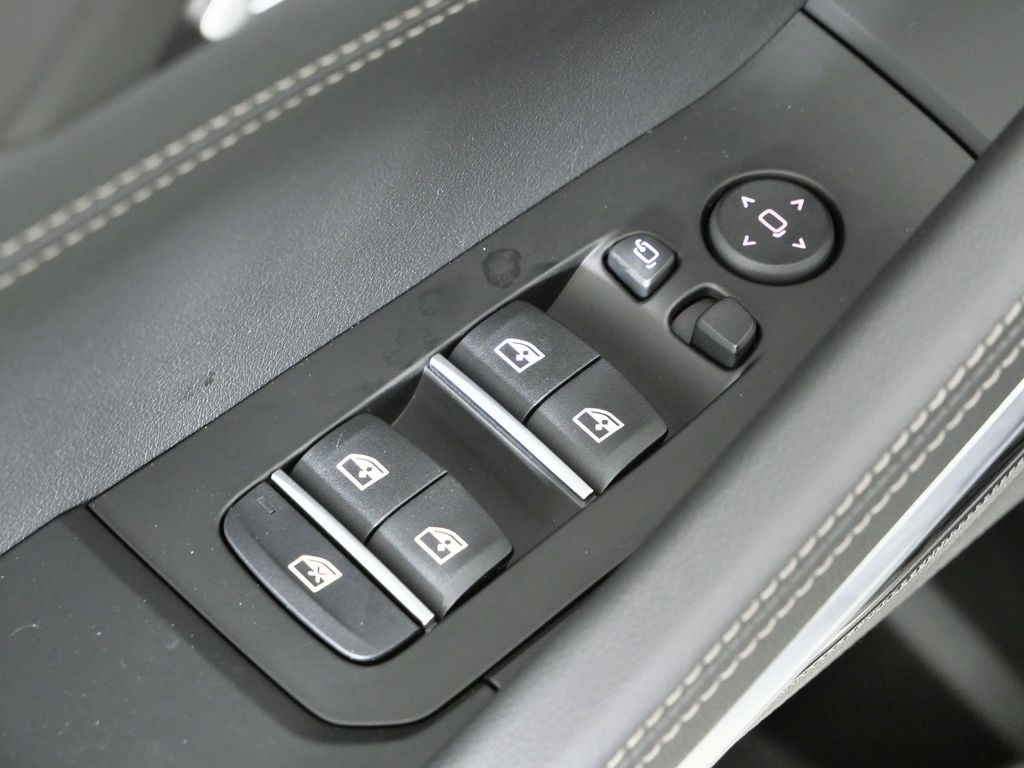 Thumbnail: 2026 BMW X6 - 36