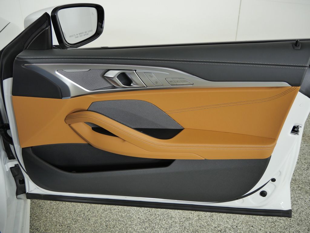 Thumbnail: 2026 BMW 8 Series - 19