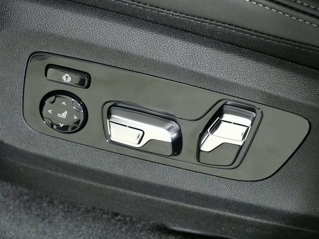 Thumbnail: 2026 BMW X5 - 39