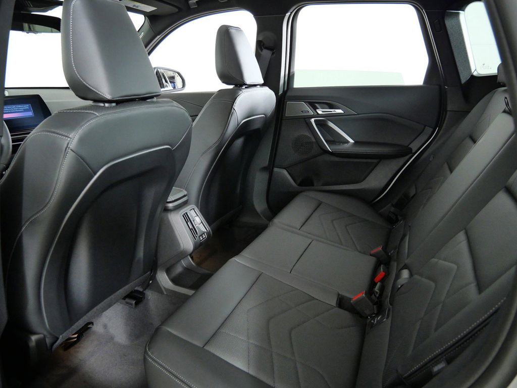 Thumbnail: 2026 BMW X1 - 29
