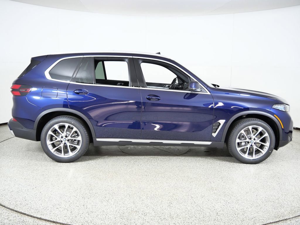 Thumbnail: 2026 BMW X5 - 10