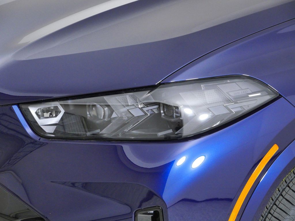 Thumbnail: 2026 BMW X5 - 3