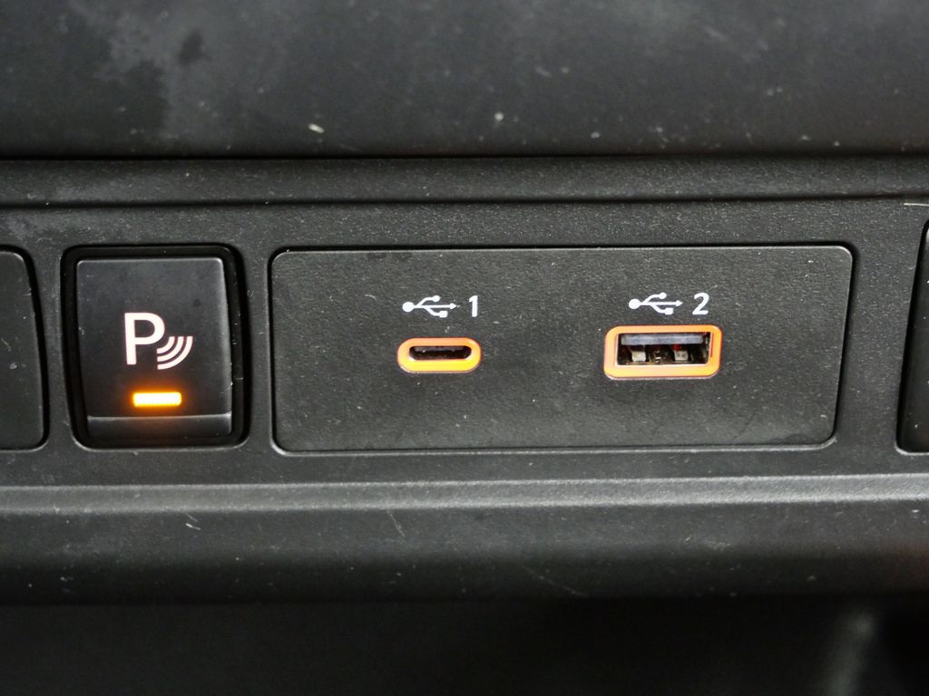 Thumbnail: 2023 Nissan Frontier - 47