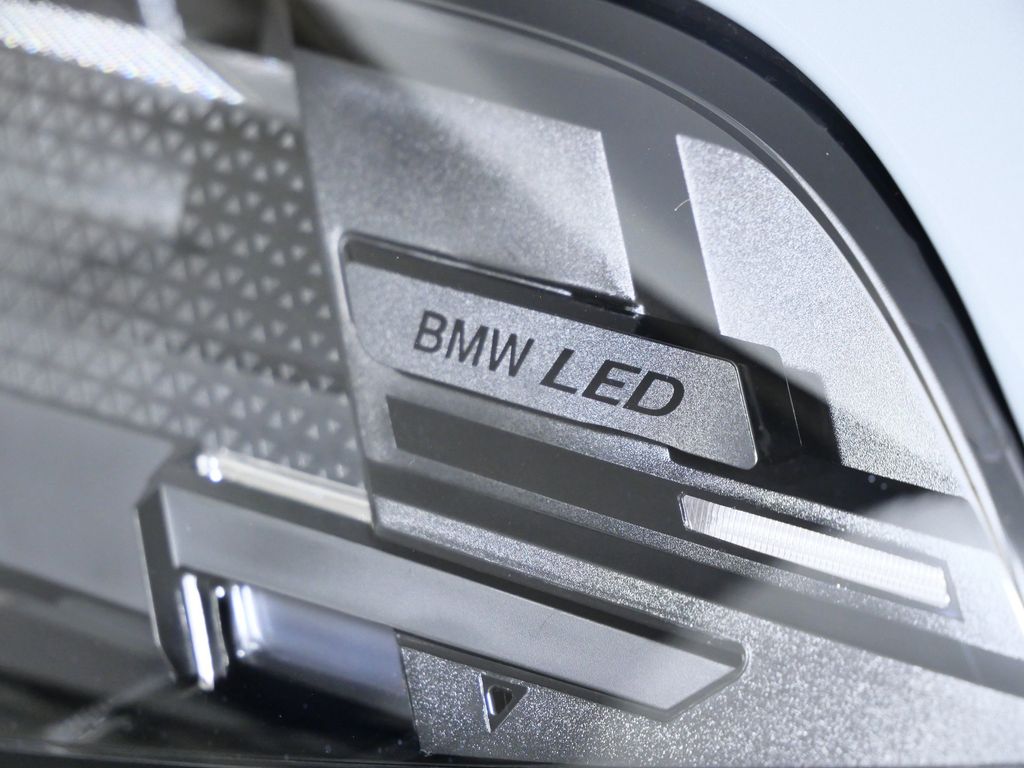 Thumbnail: 2026 BMW X5 - 4