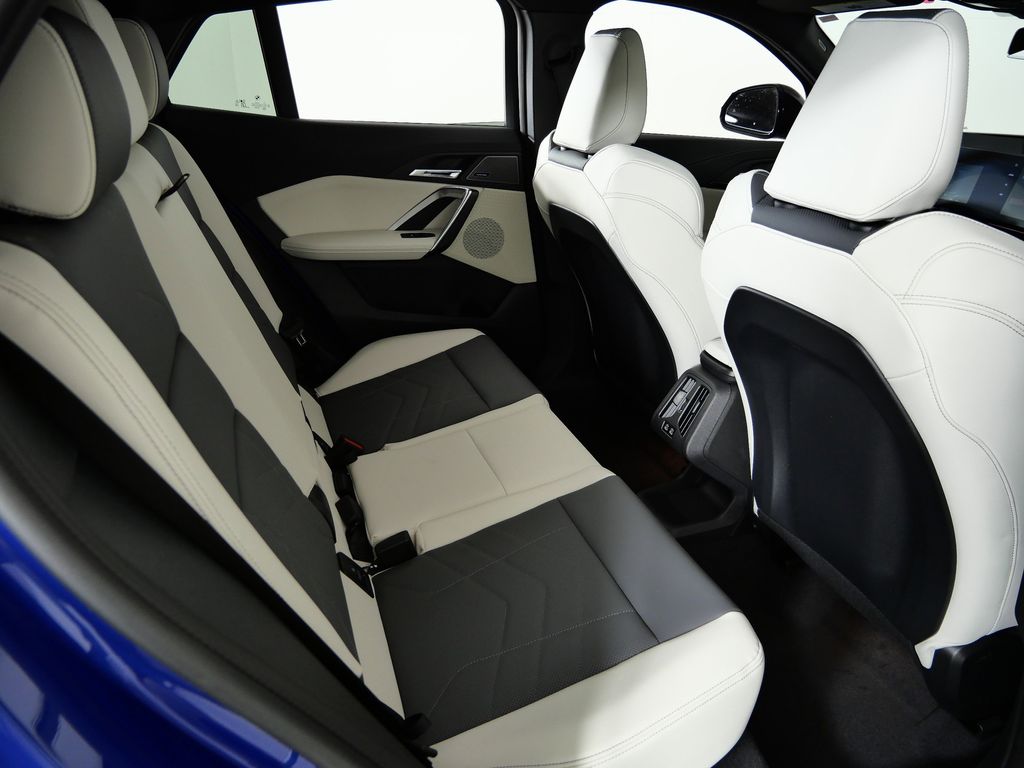 Thumbnail: 2026 BMW X2 - 25