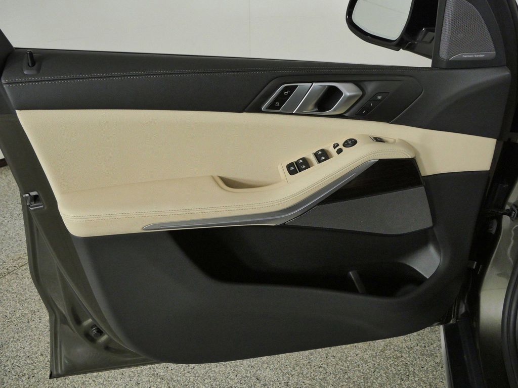 Thumbnail: 2021 BMW X5 - 33