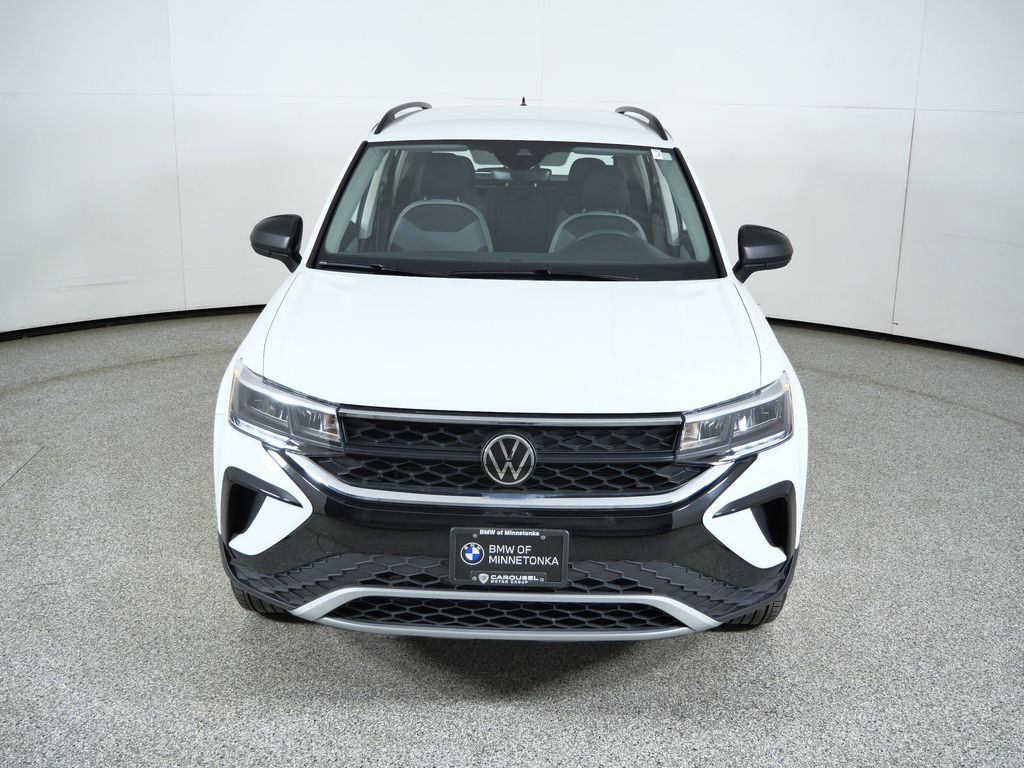 Thumbnail: 2024 Volkswagen Taos - 17