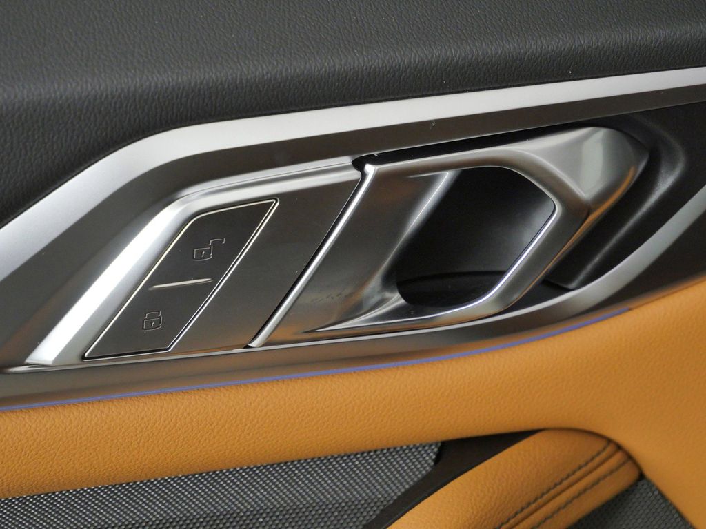 Thumbnail: 2026 BMW i4 - 35