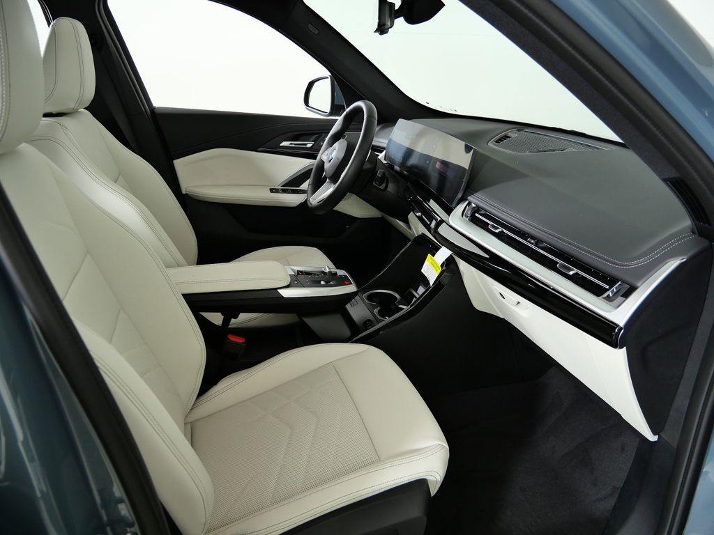 Thumbnail: 2026 BMW X1 - 20