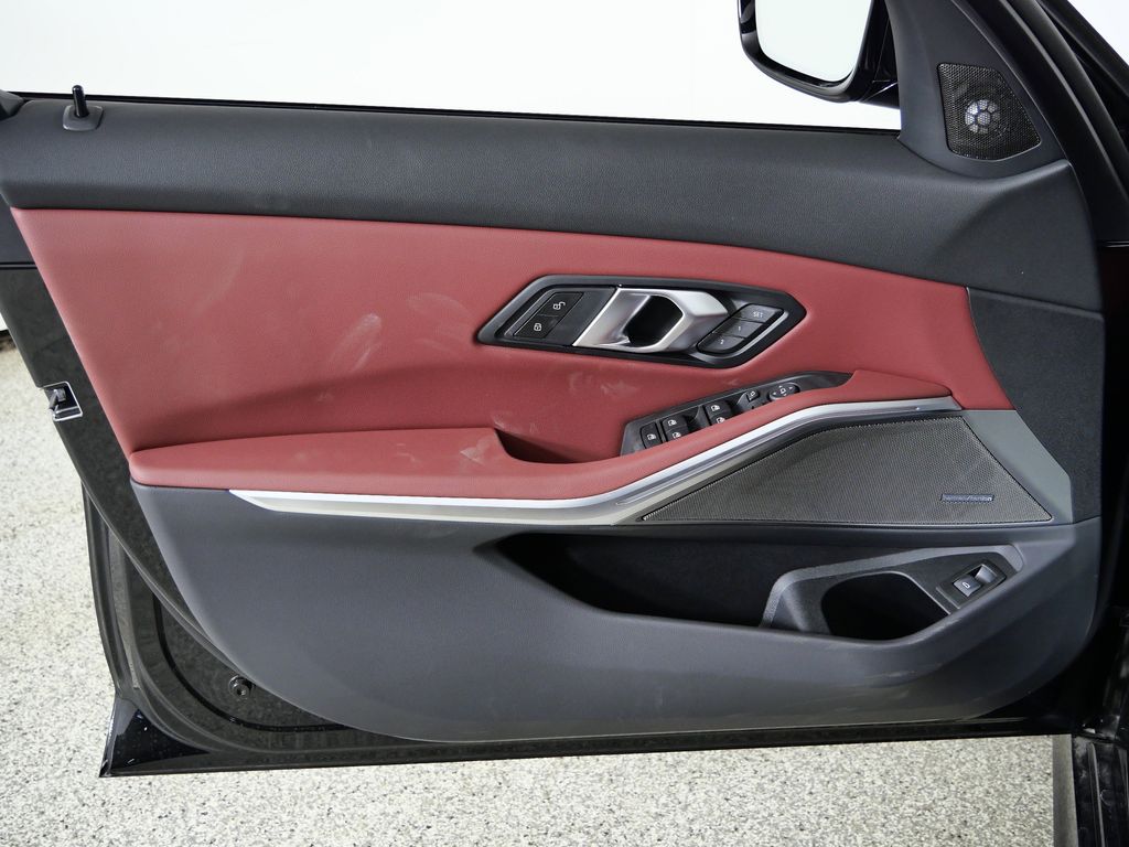 Thumbnail: 2026 BMW 3 Series - 32