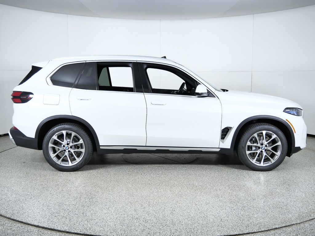 Thumbnail: 2026 BMW X5 - 8