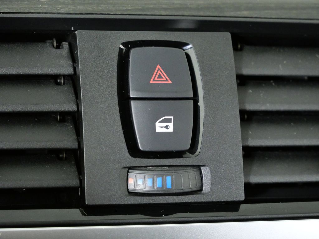 Thumbnail: 2013 BMW 3 Series - 44