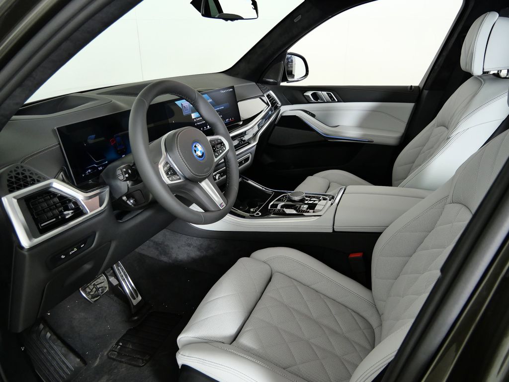Thumbnail: 2026 BMW X5 - 35