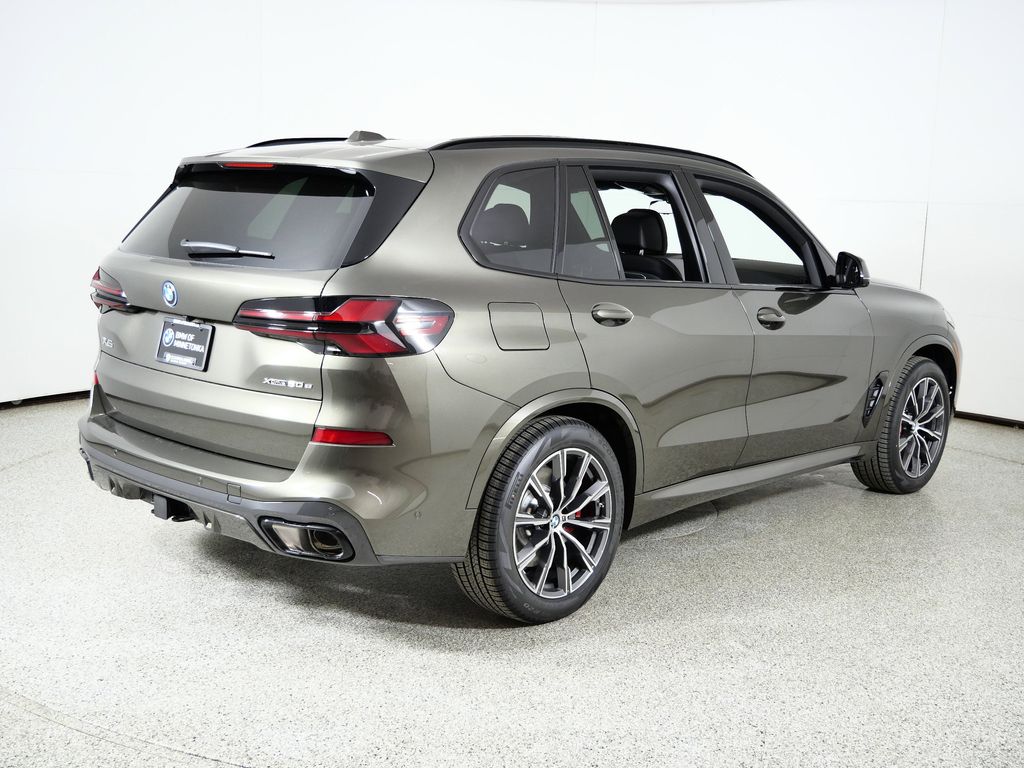Thumbnail: 2026 BMW X5 - 9