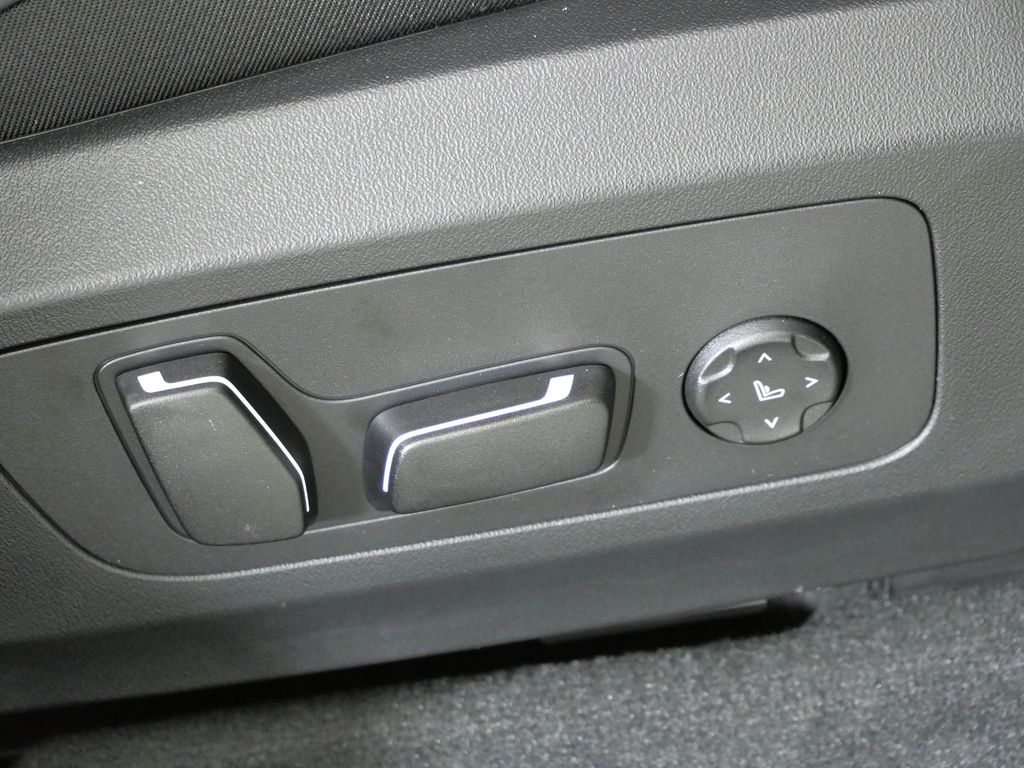 Thumbnail: 2026 BMW X3 - 22