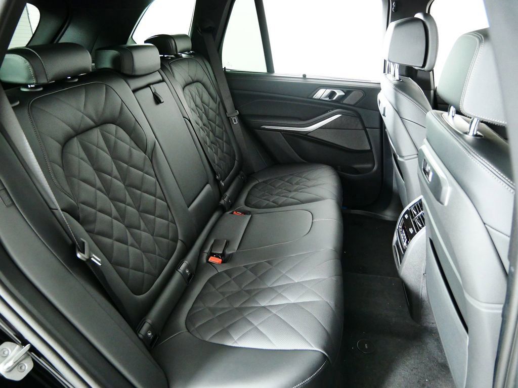 Thumbnail: 2026 BMW X5 - 26