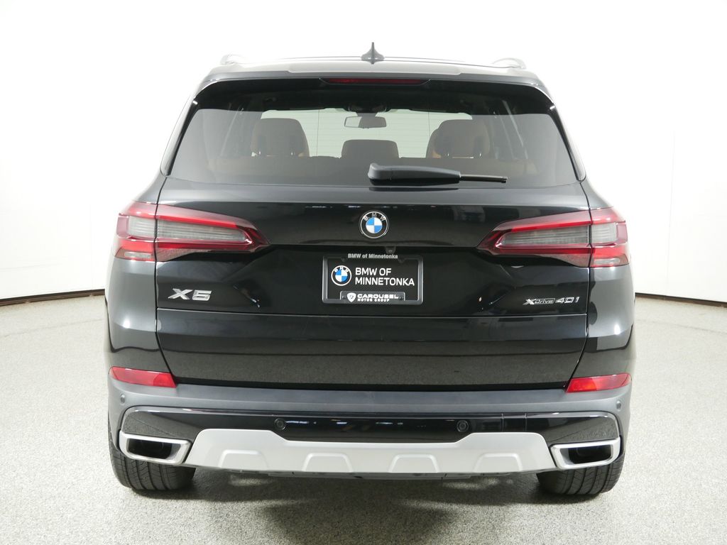 Thumbnail: 2021 BMW X5 - 11