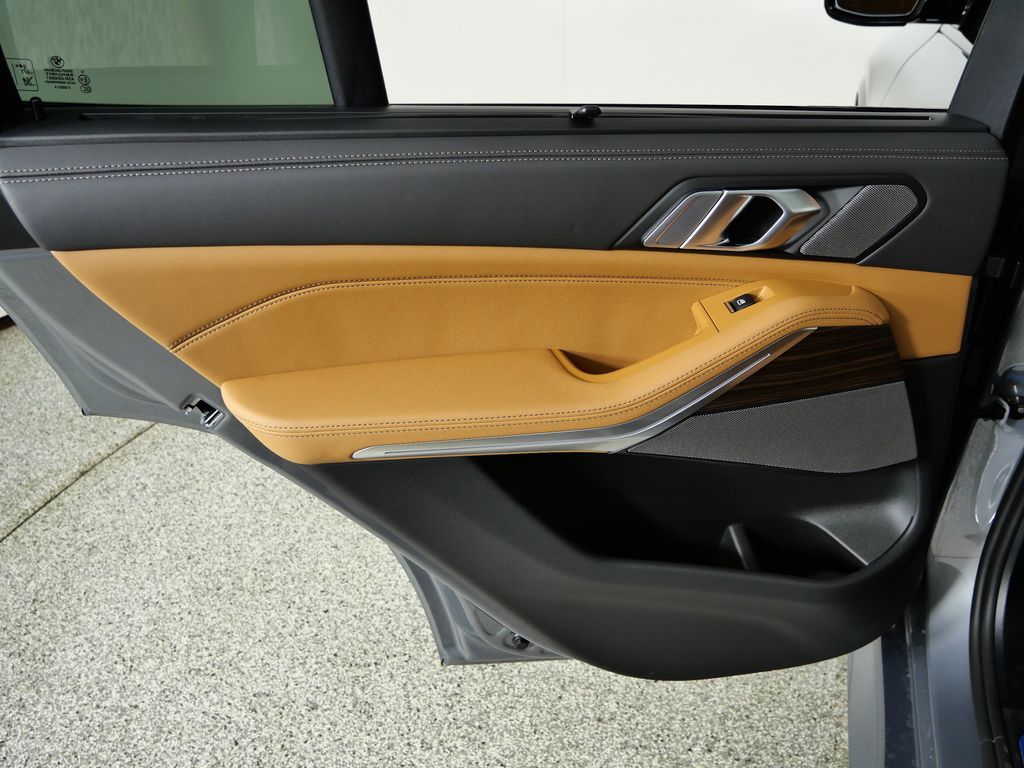 Thumbnail: 2026 BMW X5 - 31