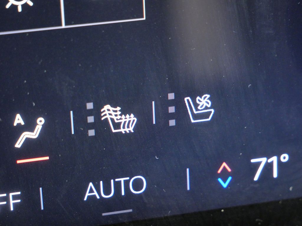 Thumbnail: 2025 GMC Acadia - 49