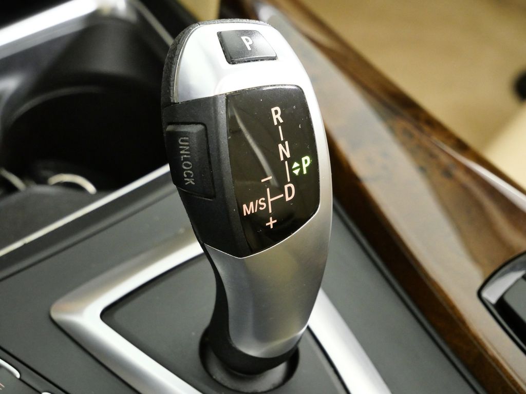 Thumbnail: 2015 BMW 3 Series - 45