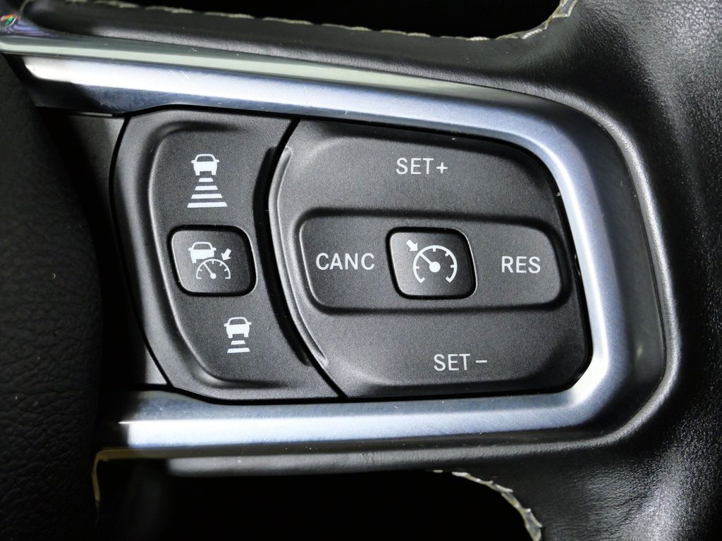 Thumbnail: 2019 Jeep Wrangler - 40