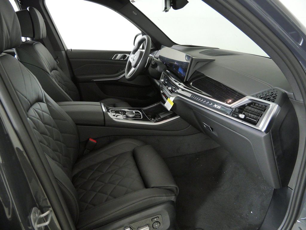 Thumbnail: 2026 BMW X5 - 20